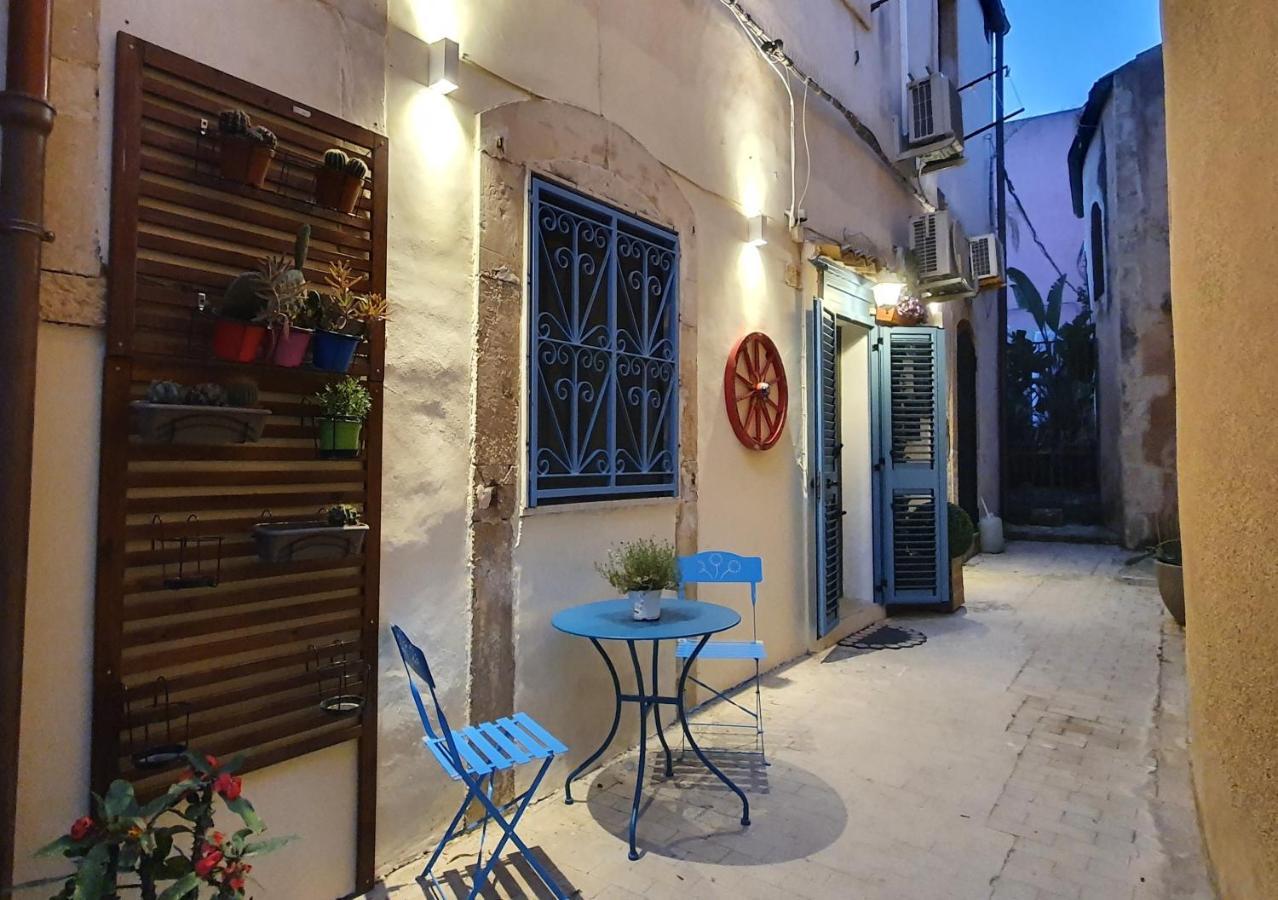 Ortigia Castel Maniace Apartment Syracuse Luaran gambar