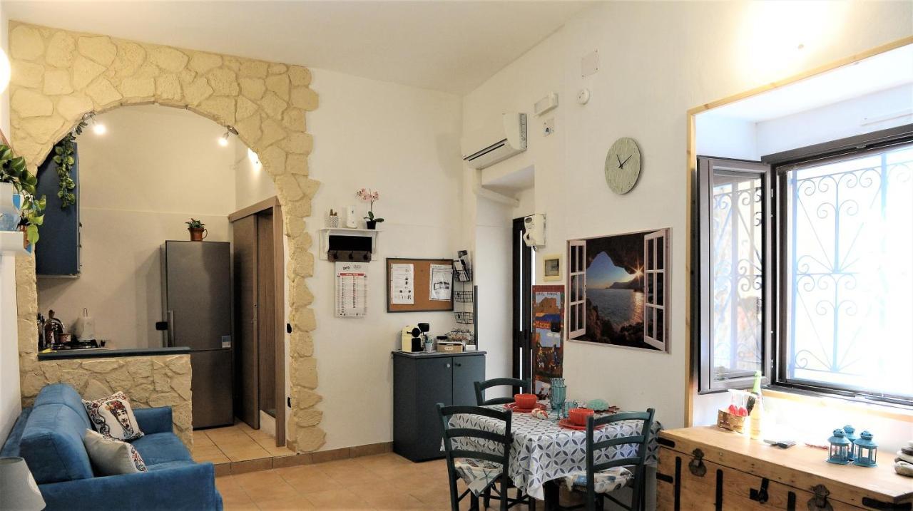 Ortigia Castel Maniace Apartment Syracuse Luaran gambar